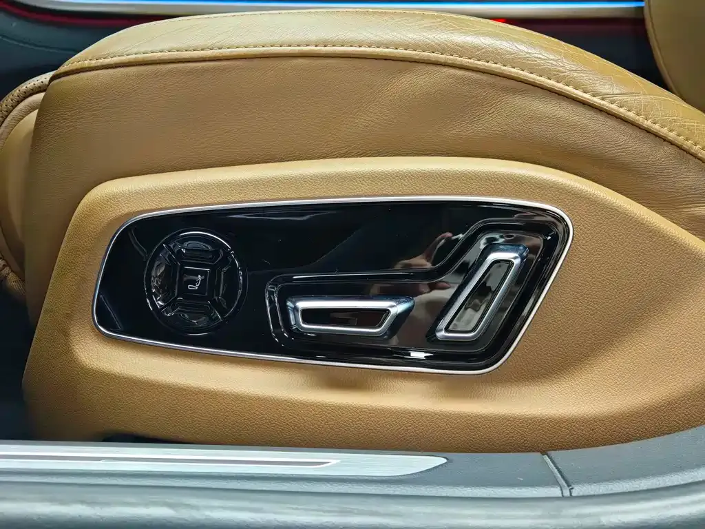 Audi A8 2022 из CN, фото 7