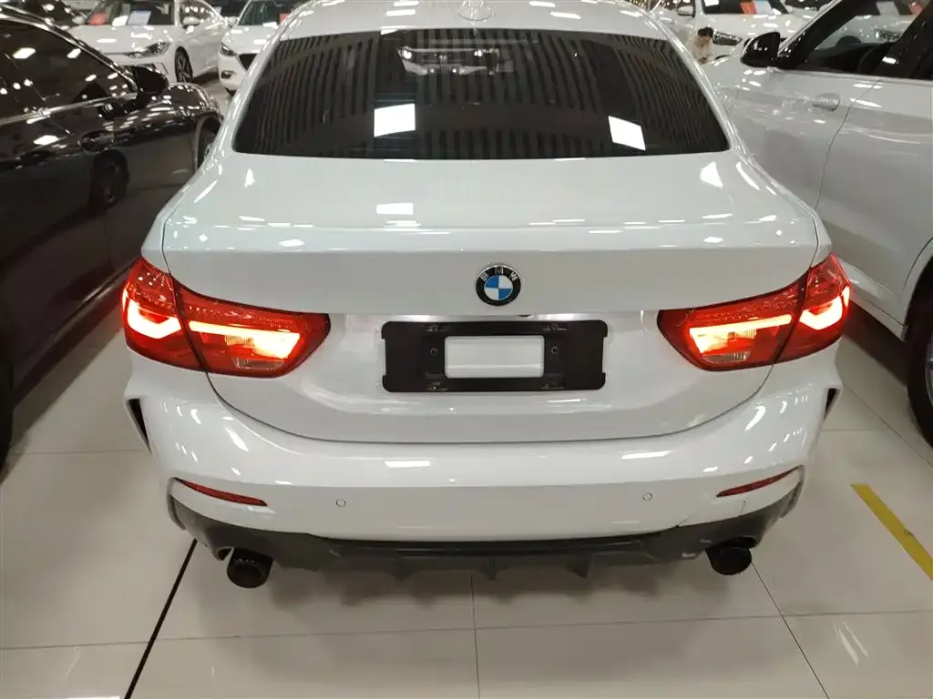 BMW 1 Series 2022 из CN, фото 3