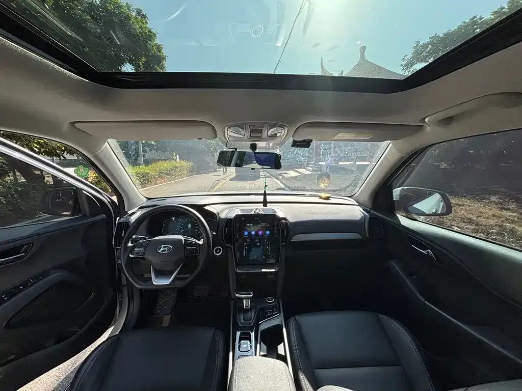 Hyundai ix35 2022 из CN, фото 2