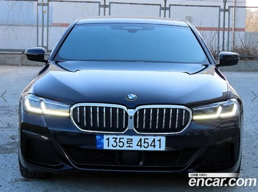 BMW 5-Series — фото 1