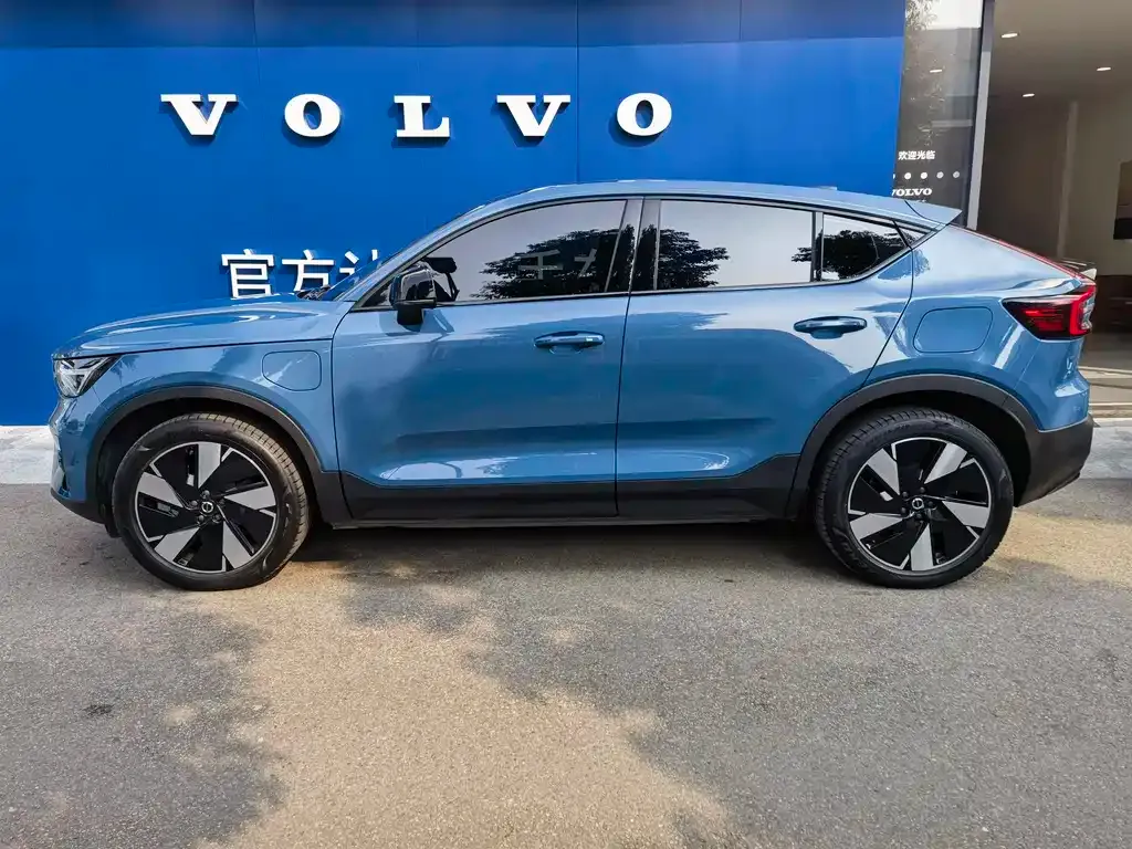 Volvo C40 2023 из CN, фото 6