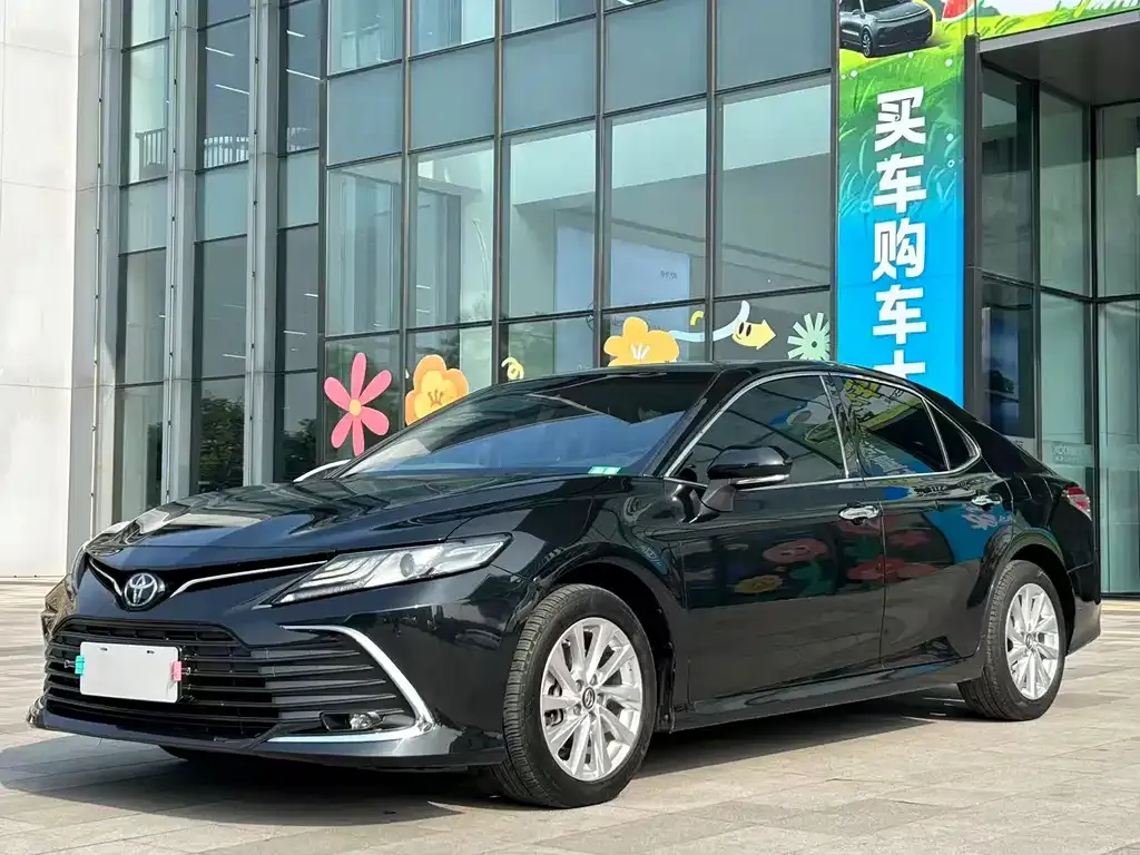 Toyota Camry 2022 из CN, фото 1