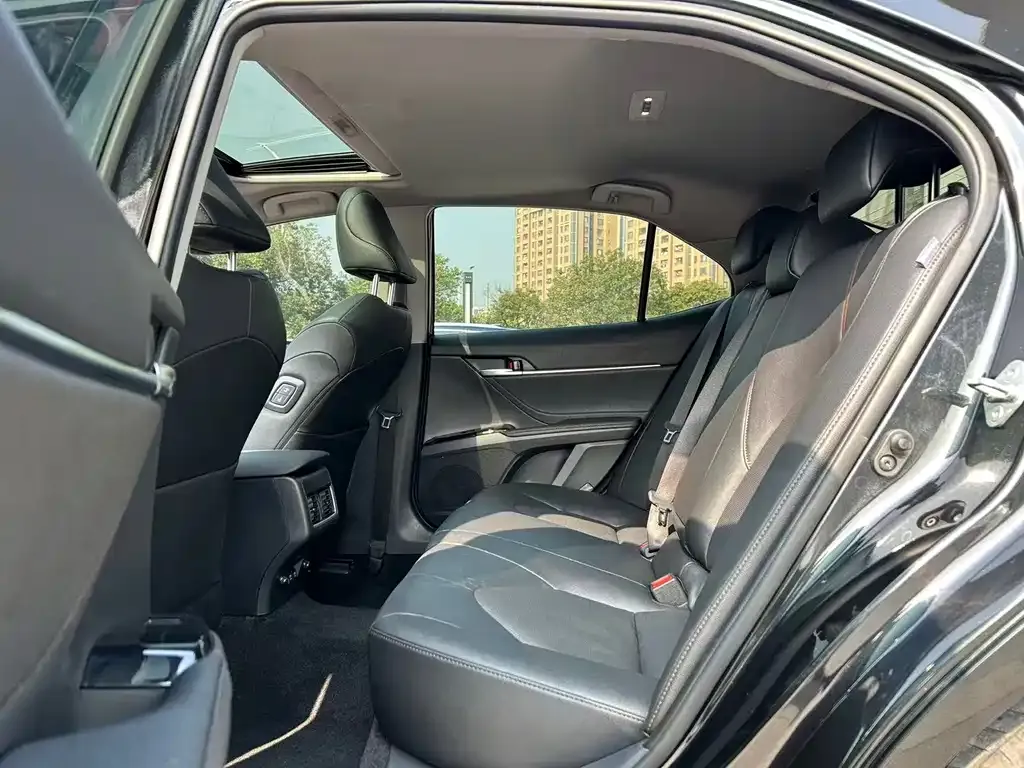 Toyota Camry 2022 из CN, фото 5
