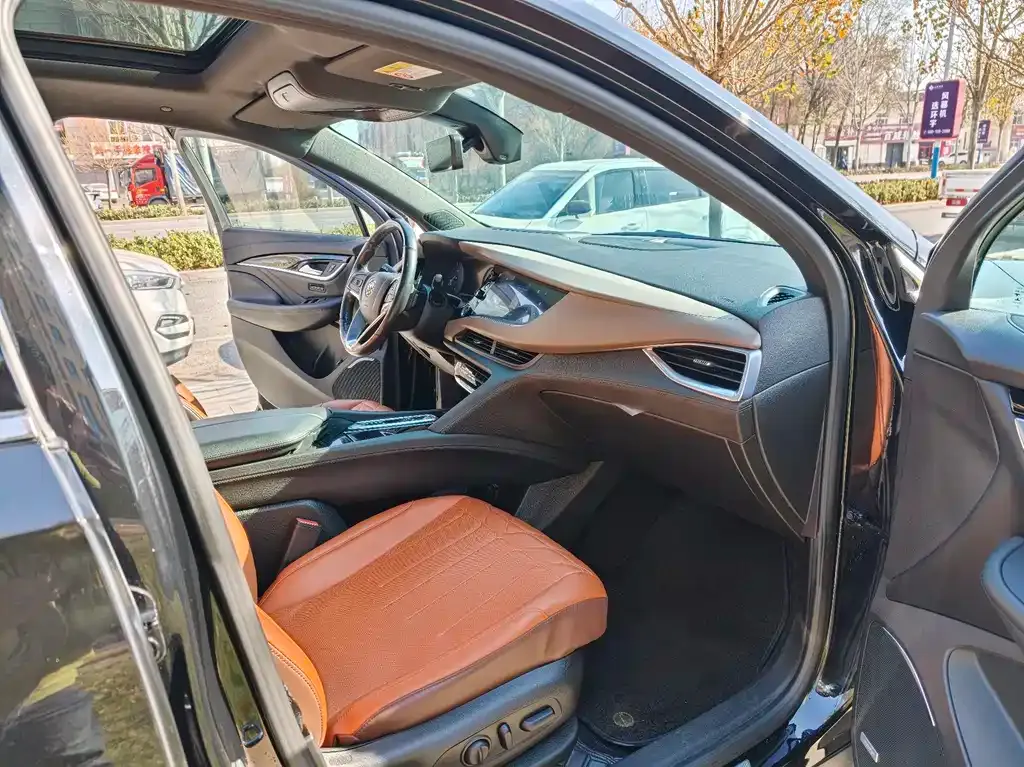 Buick Enclave 2023 из CN, фото 4