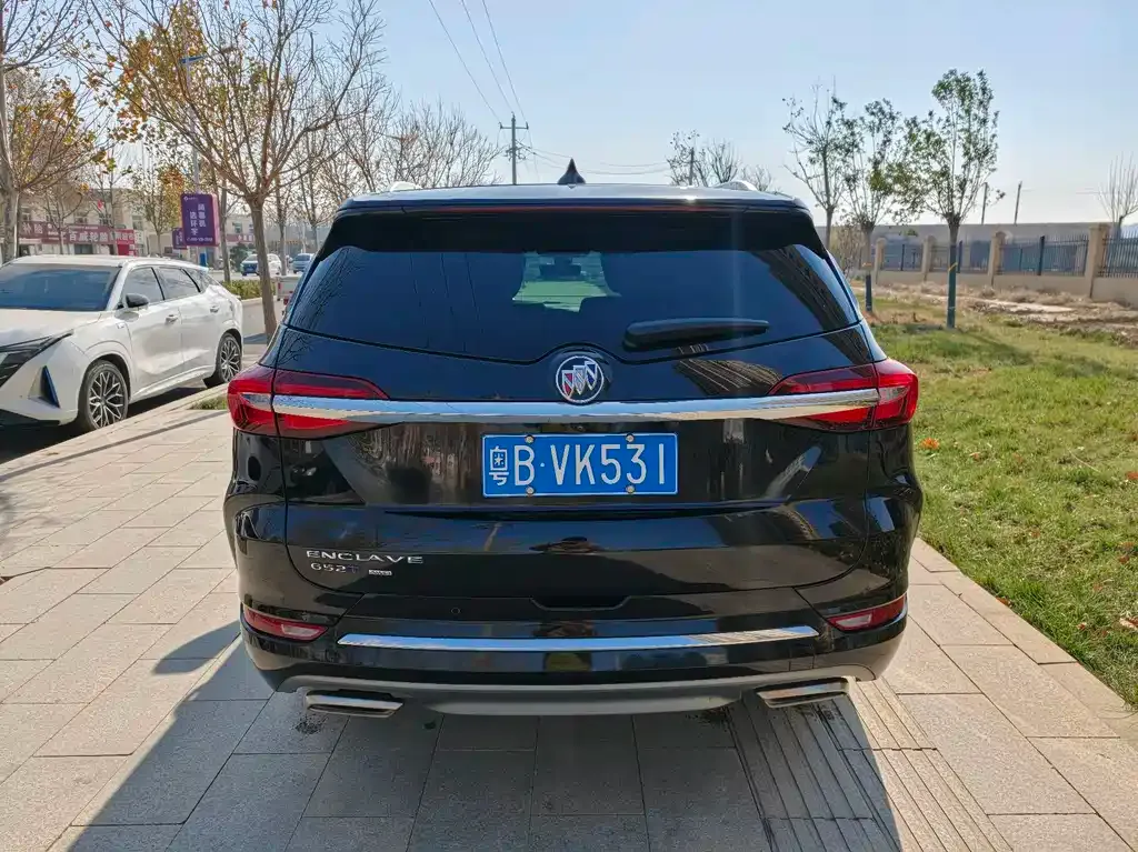 Buick Enclave 2023 из CN, фото 7