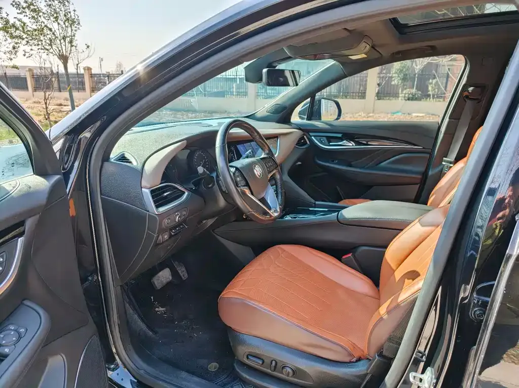 Buick Enclave 2023 из CN, фото 2