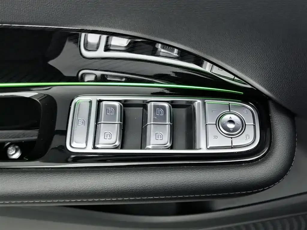 Hongqi HS3 PHEV 2025 из CN, фото 9