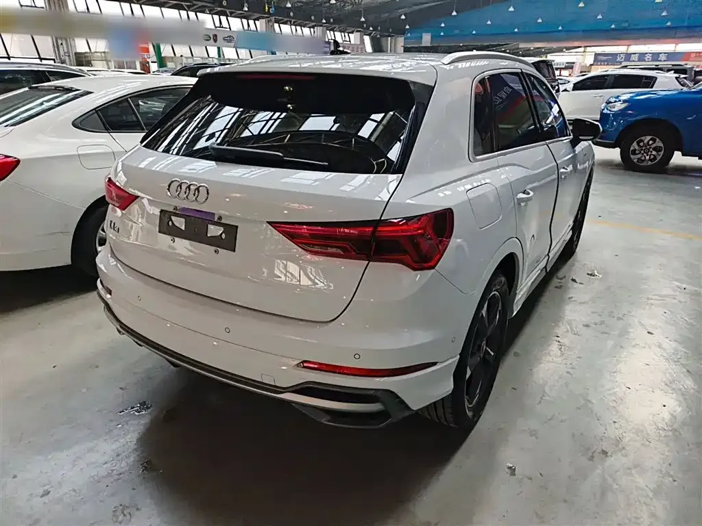 Audi Q3 2022 из CN, фото 10