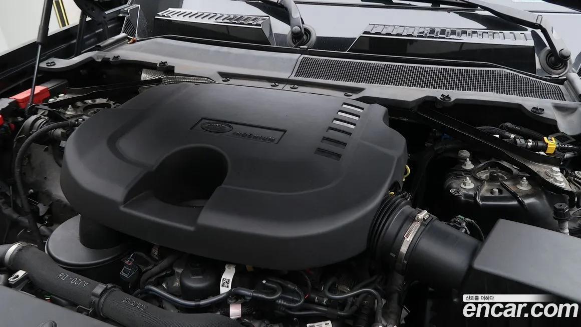 Land Rover Defender 2023 из KR, фото 6