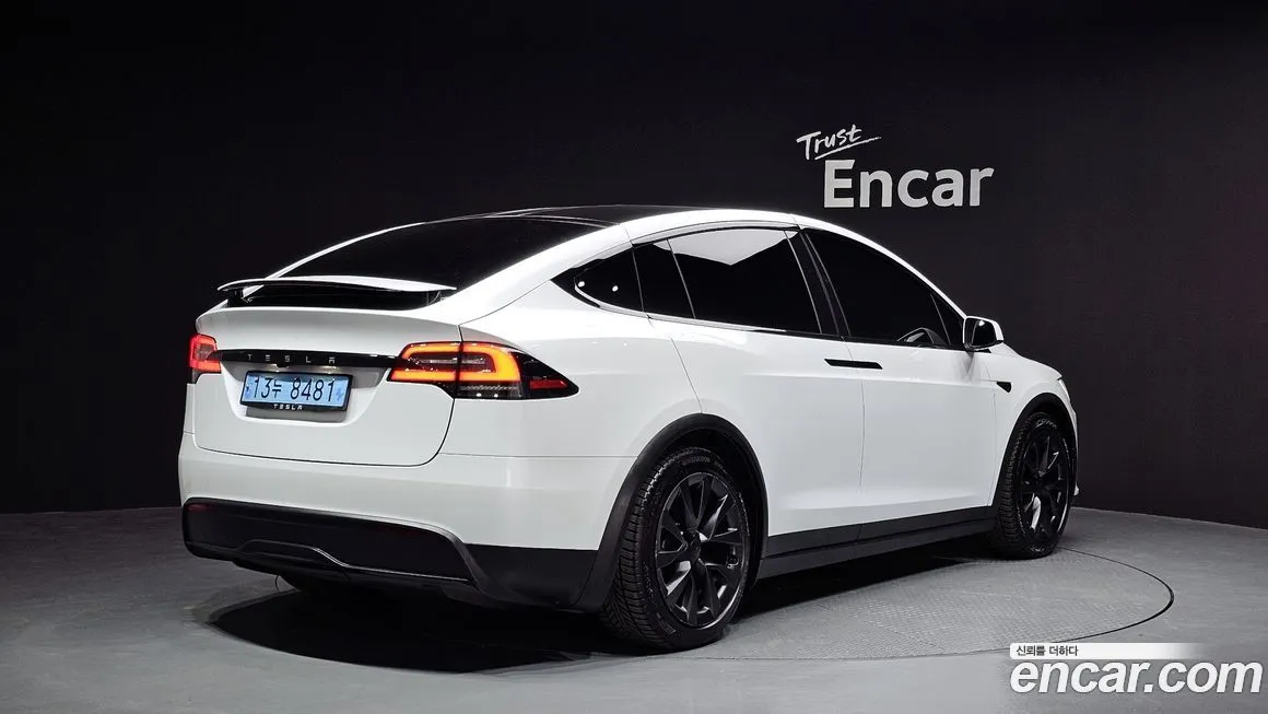 Tesla Model X 2023 из KR, фото 6