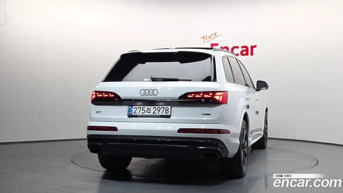 Audi Q7 — фото 3