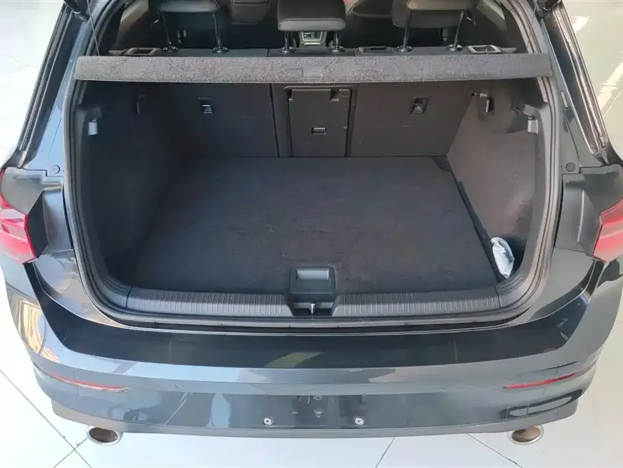 Volkswagen Golf GTI 2023 из CN, фото 3