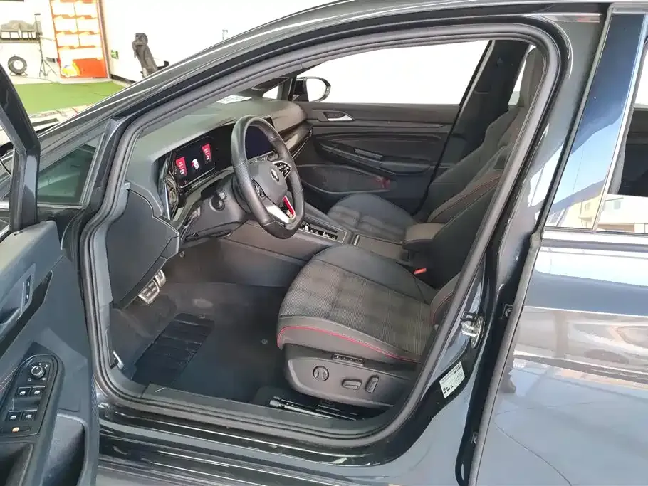 Volkswagen Golf GTI 2023 из CN, фото 7