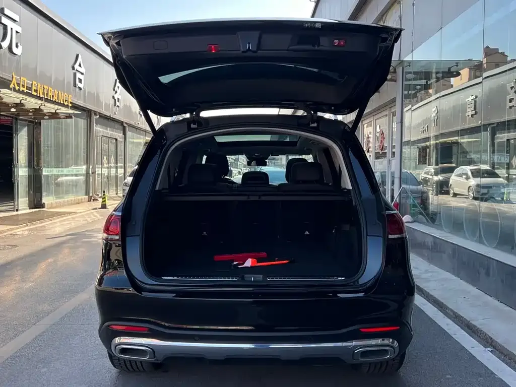 Mercedes-Benz GLS 2023 из CN, фото 2