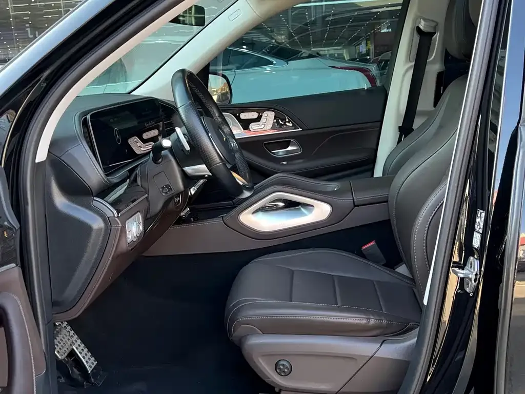 Mercedes-Benz GLS 2023 из CN, фото 7