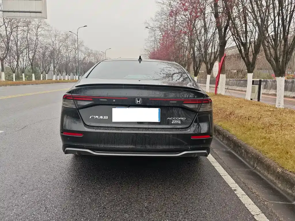 Honda Accord 2024 из CN, фото 9