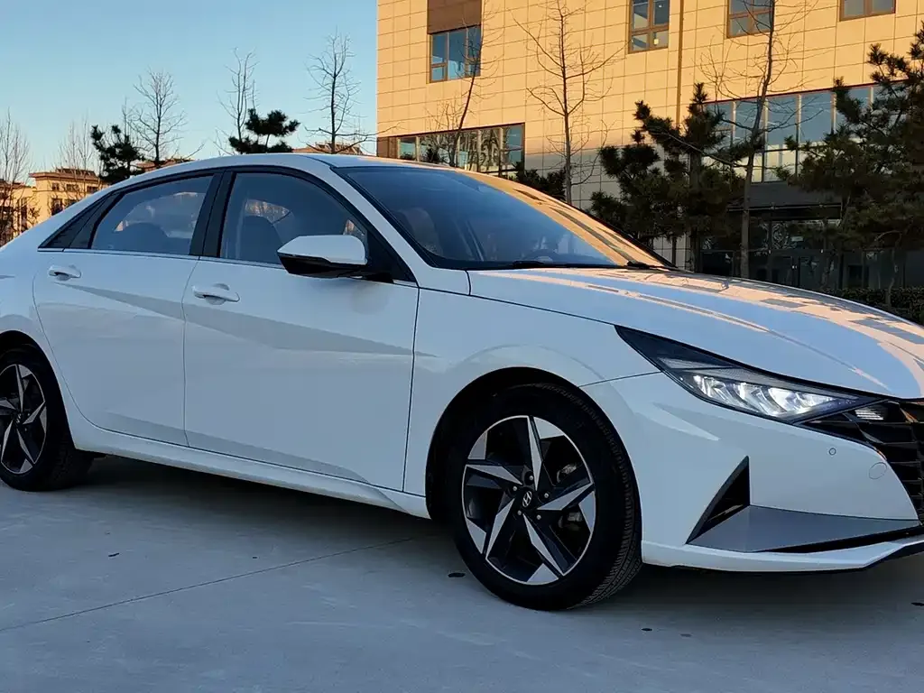 Hyundai Elantra 2022 из CN, фото 4