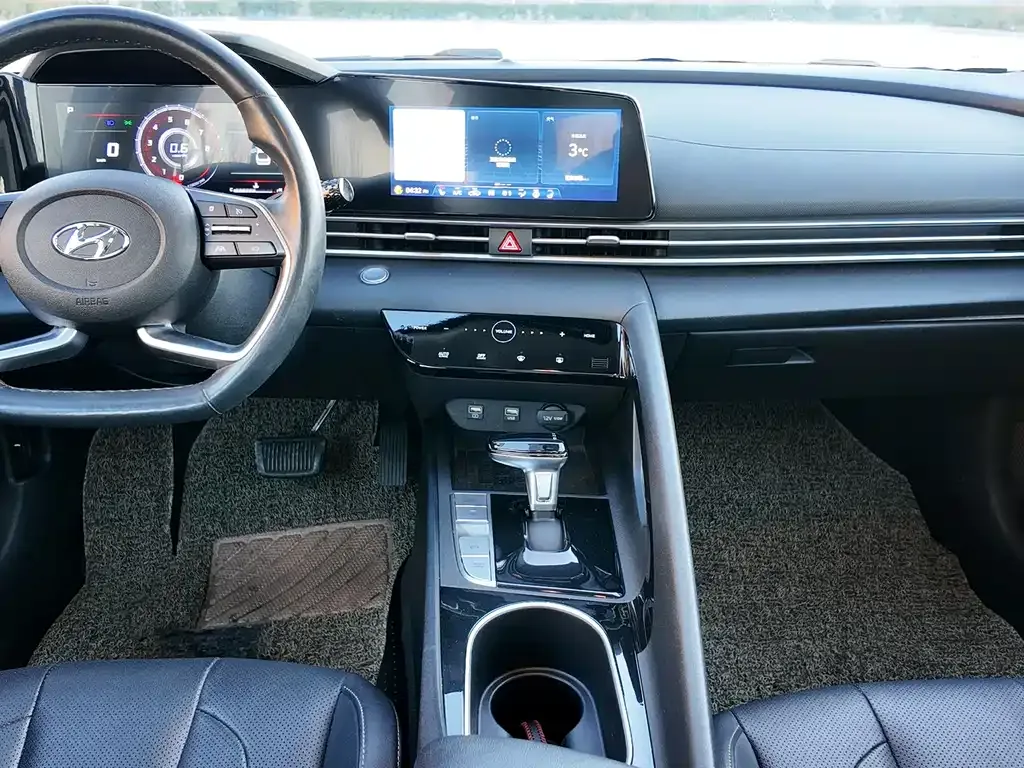 Hyundai Elantra 2022 из CN, фото 6