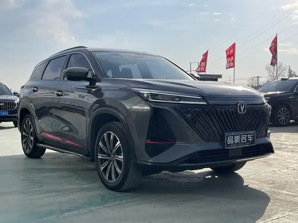 Changan CS75PLUS — фото 3