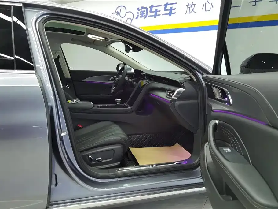 Hongqi H5 2023 из CN, фото 8