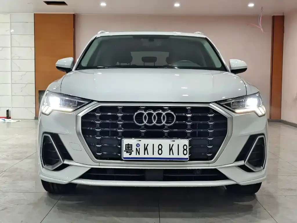 Audi Q3 2021 из CN, фото 10