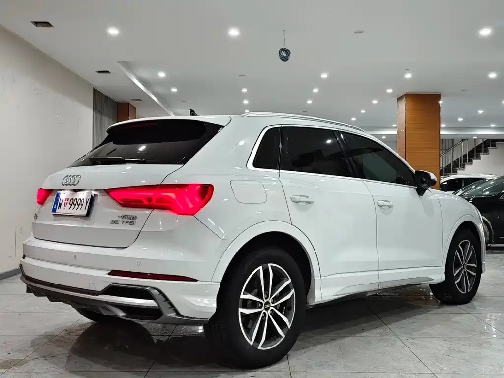 Audi Q3 2021 из CN, фото 5