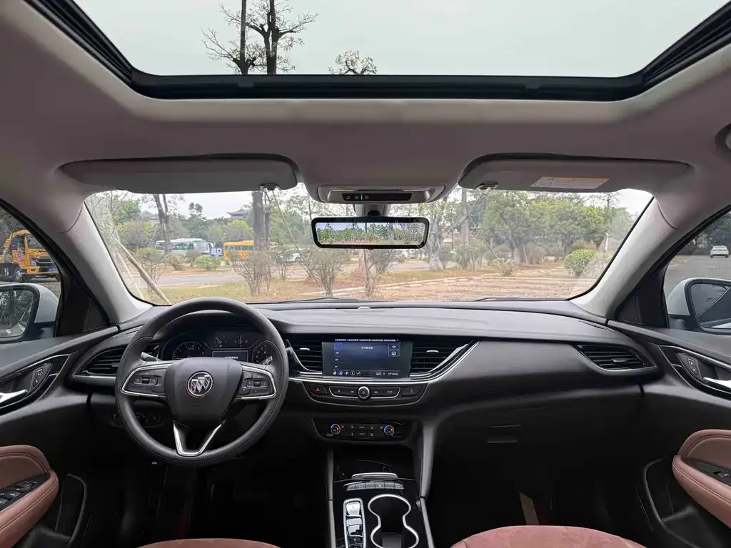 Buick Regal — фото 10