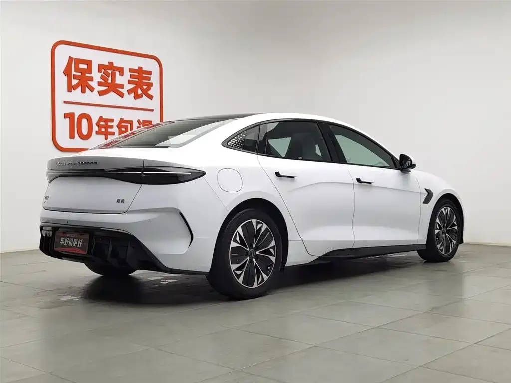 BYD Seal — фото 2