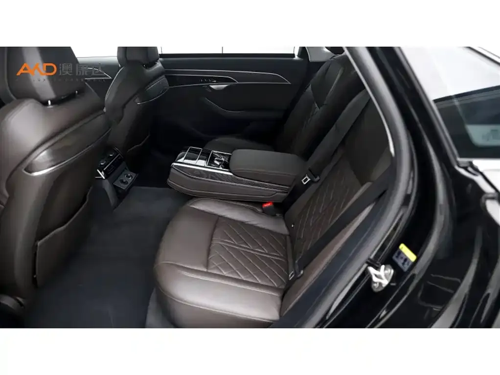 Audi A8 2021 из CN, фото 3