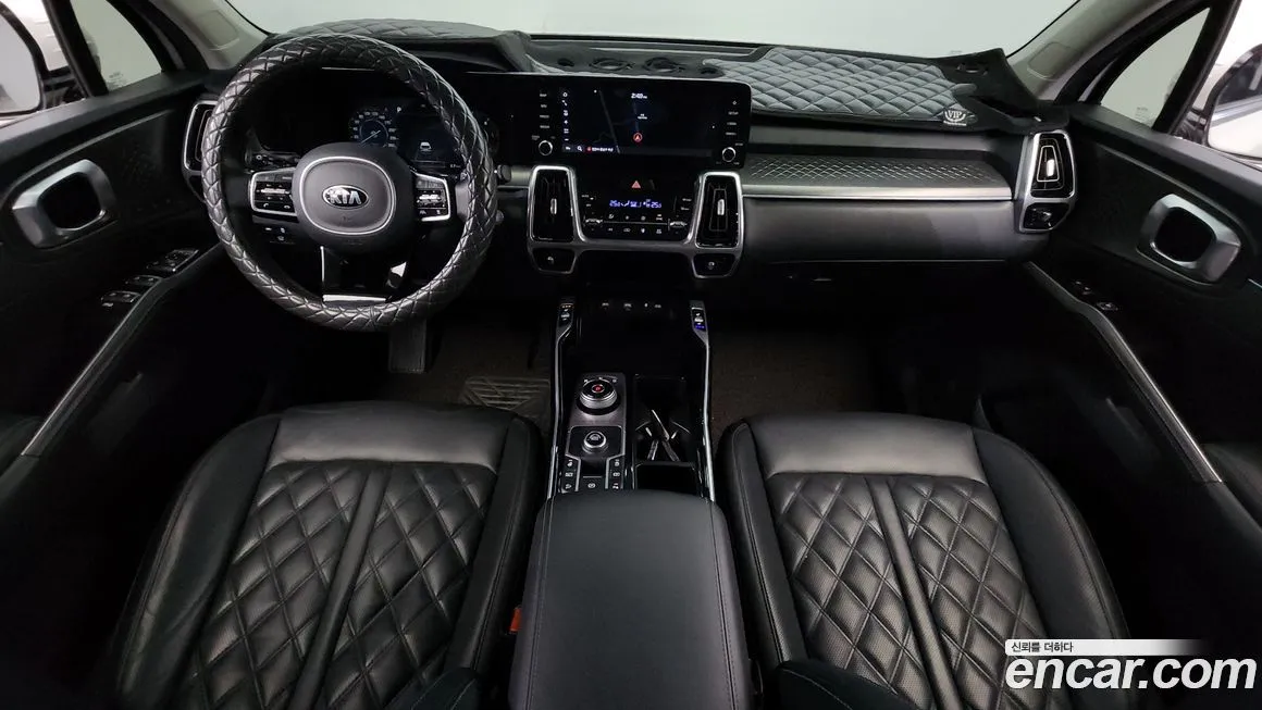 Kia Sorento — фото 7
