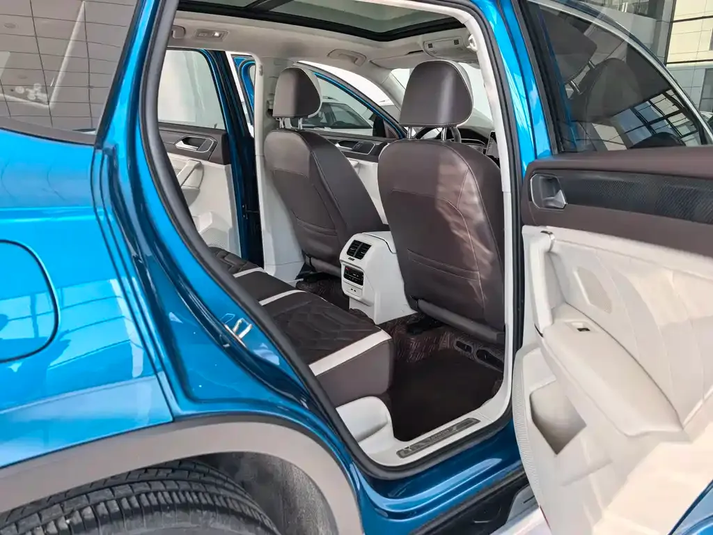 Volkswagen Tayron 2022 из CN, фото 8