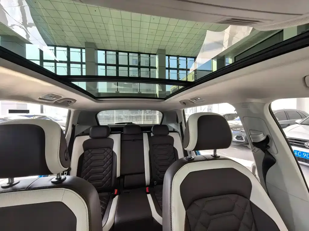 Volkswagen Tayron 2022 из CN, фото 7