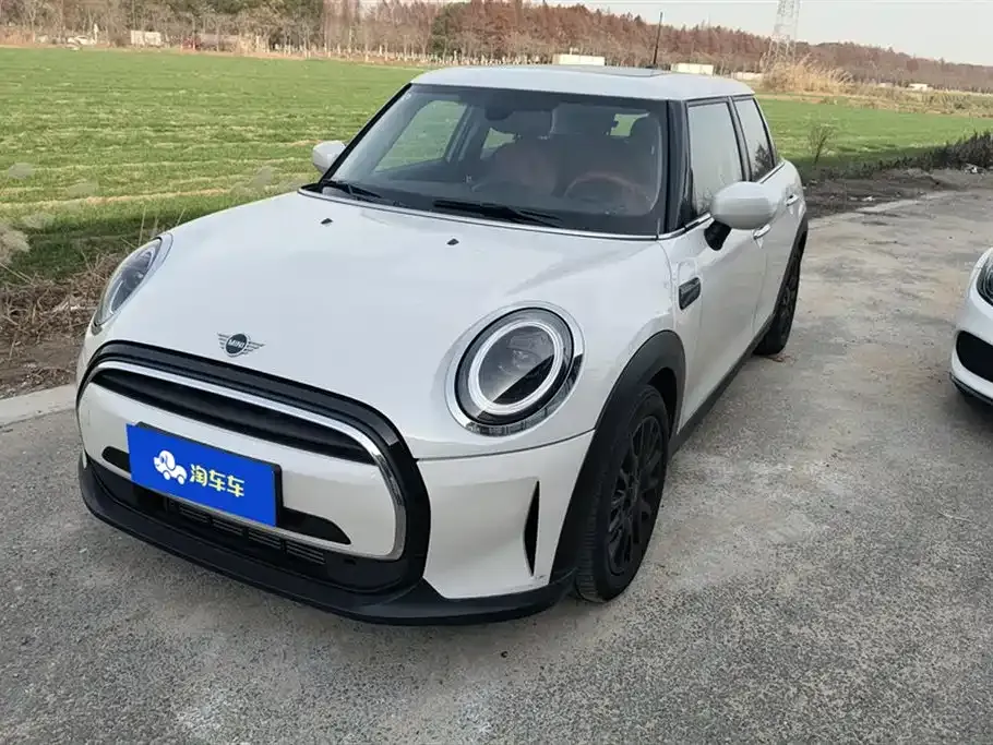 MINI Cooper (3-door) 2023 из CN, фото 1