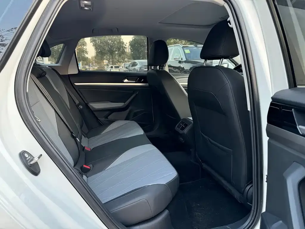 Volkswagen Lavida 2025 из CN, фото 2