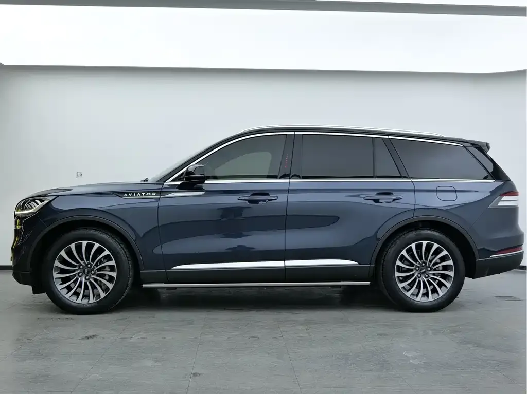 Lincoln Aviator 2022 из CN, фото 3