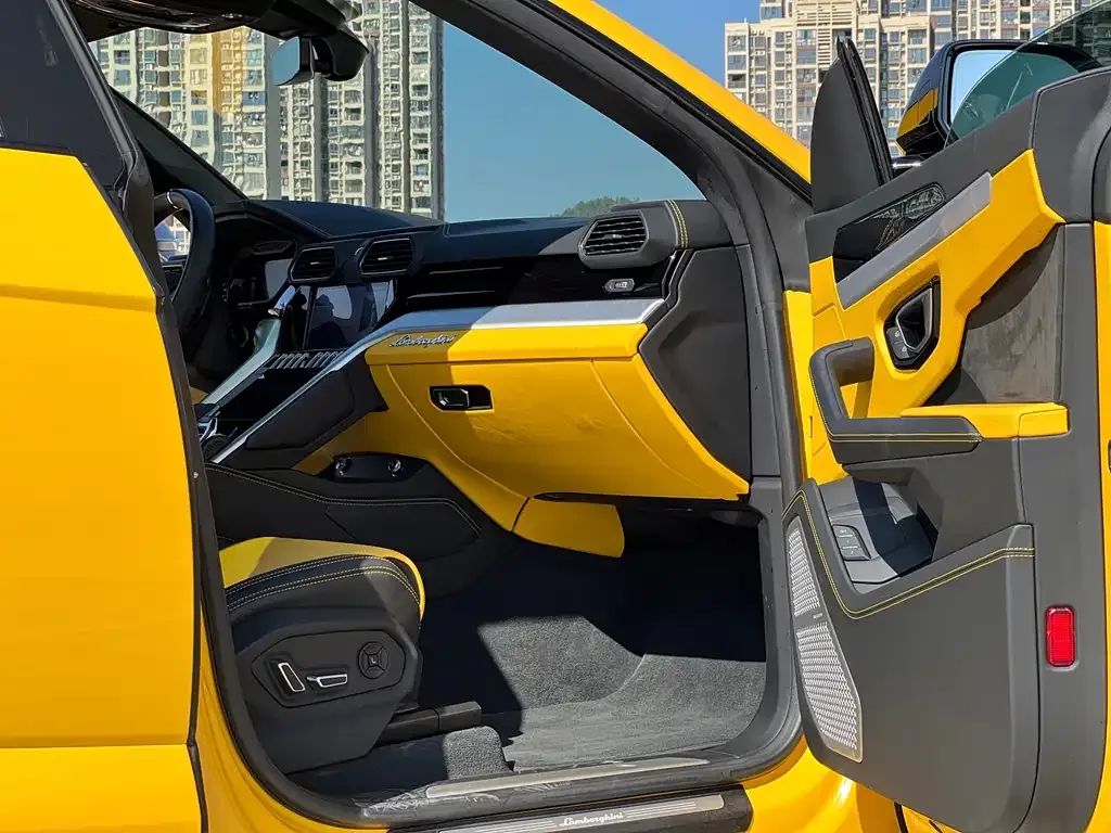 Lamborghini Urus 2022 из CN, фото 7