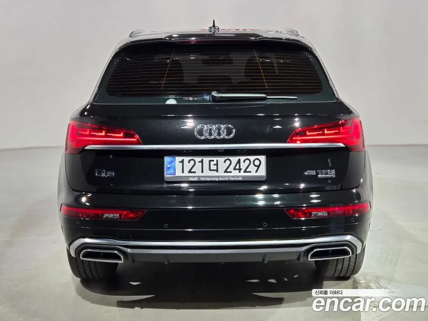 Audi Q5 — фото 8