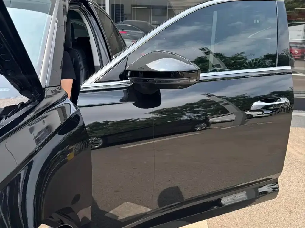 Audi A6L 2024 из CN, фото 3