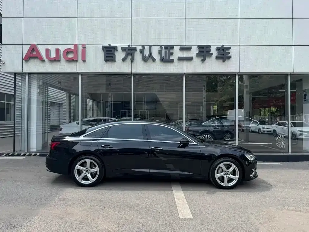 Audi A6L 2024 из CN, фото 5