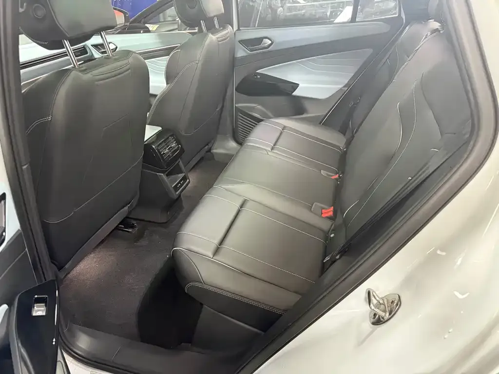Volkswagen ID.4 X 2023 из CN, фото 6