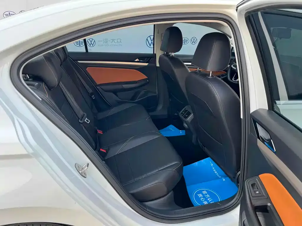 Volkswagen Bora 2024 из CN, фото 2