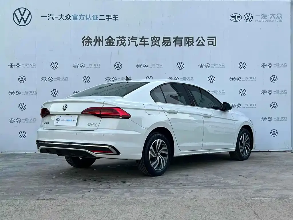 Volkswagen Bora 2024 из CN, фото 9