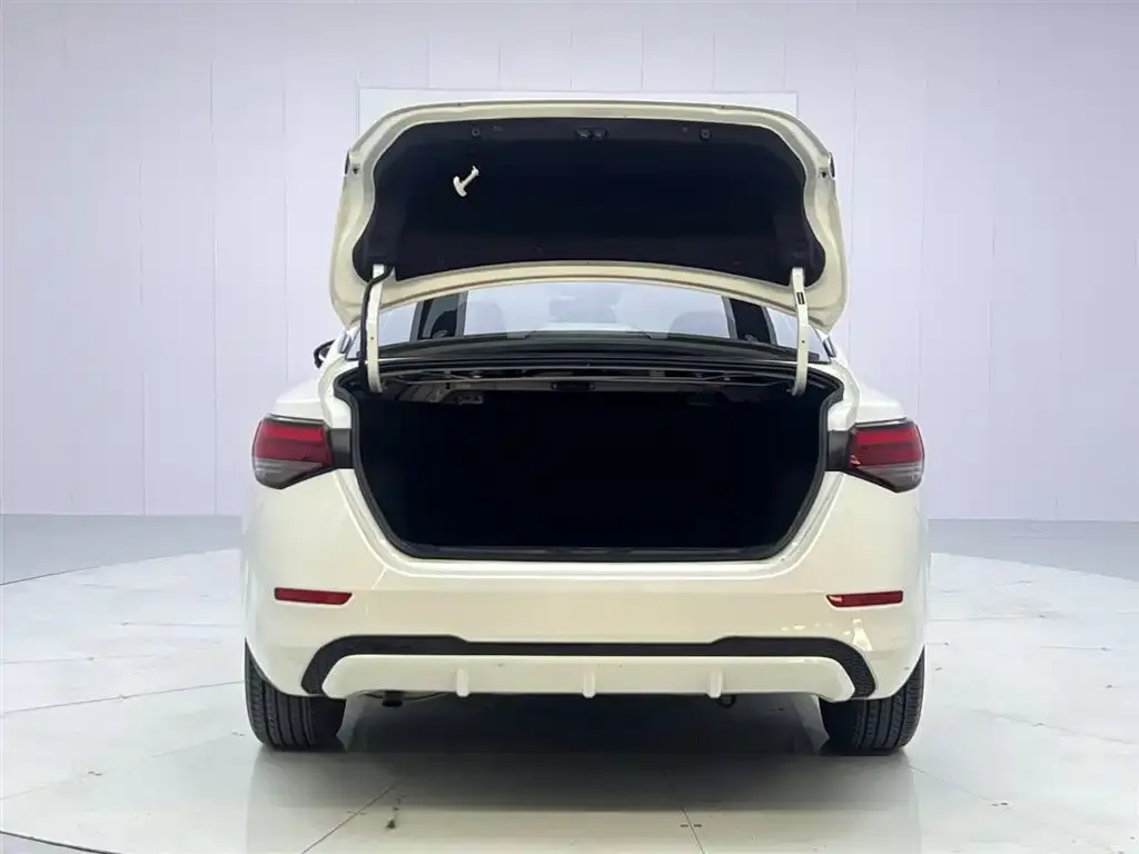 Nissan Sylphy 2023 из CN, фото 9