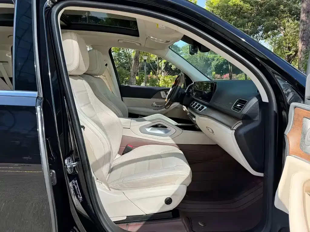 Mercedes-Benz GLS — фото 2
