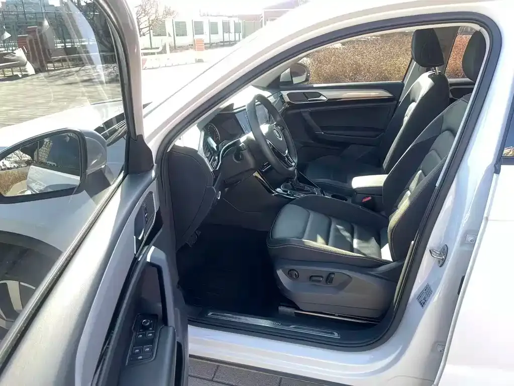 Volkswagen Tayron 2021 из CN, фото 9