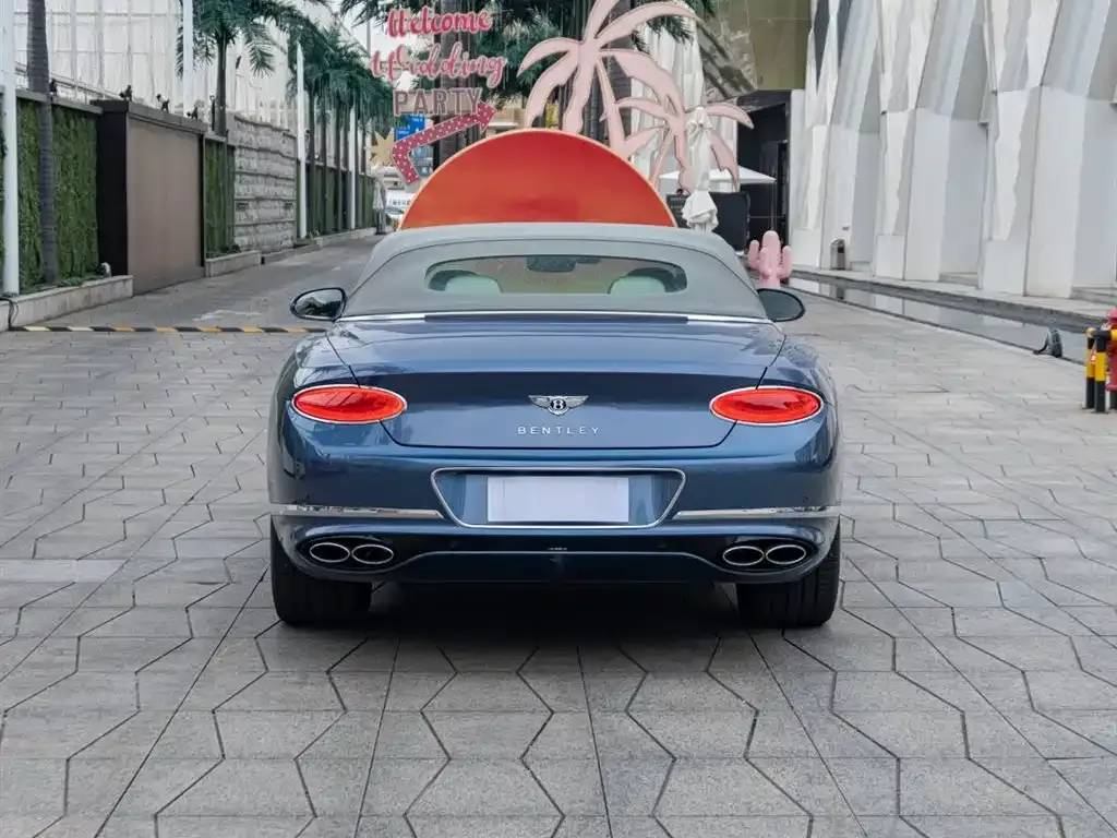 Bentley Continental 2021 из CN, фото 8