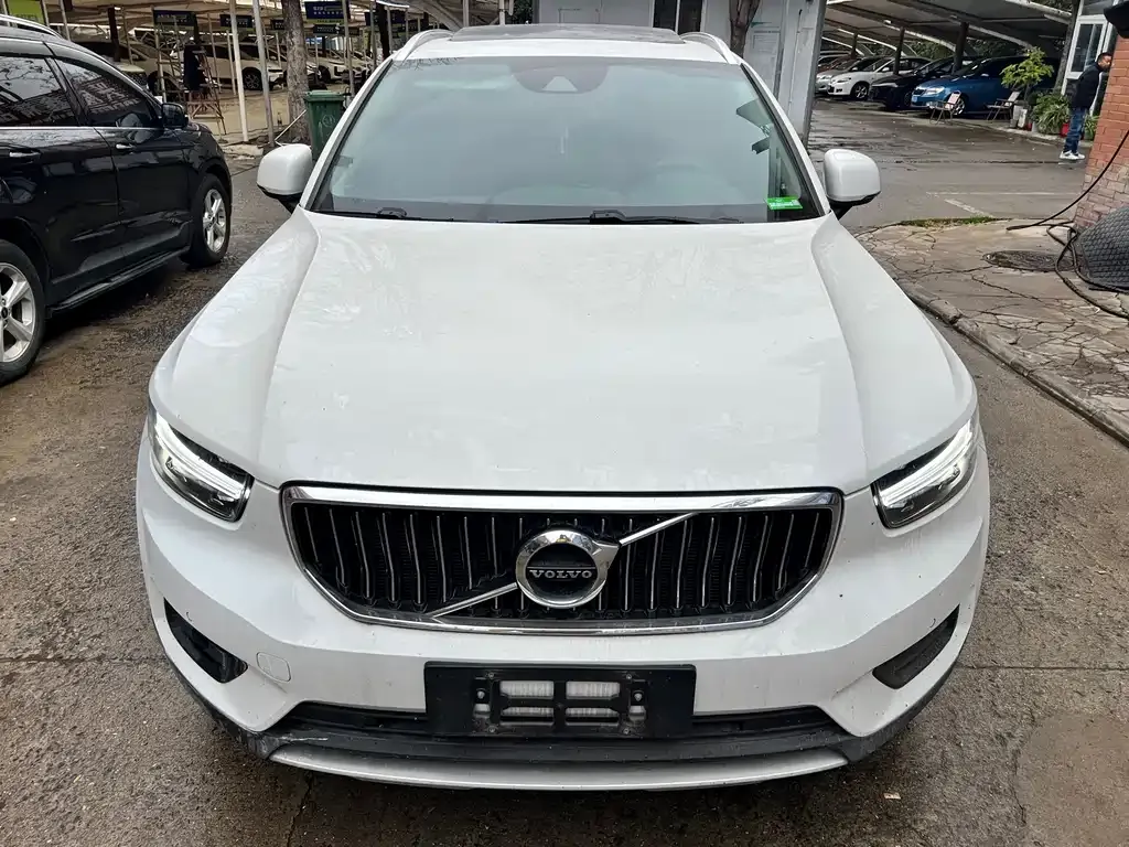 Volvo XC40 2022 из CN, фото 2
