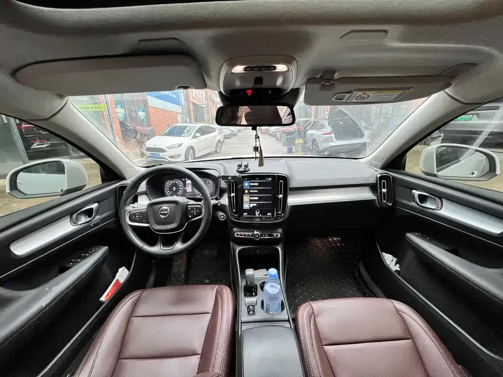 Volvo XC40 2022 из CN, фото 6