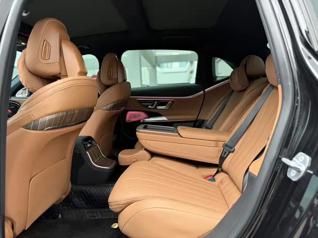 Mercedes-Benz E-Class 2025 из CN, фото 8