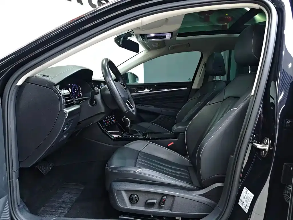 Volkswagen Passat — фото 10